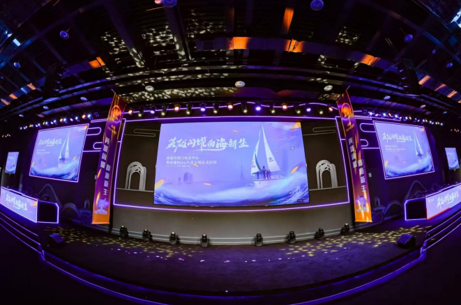 并迫使红军 并迫使红军