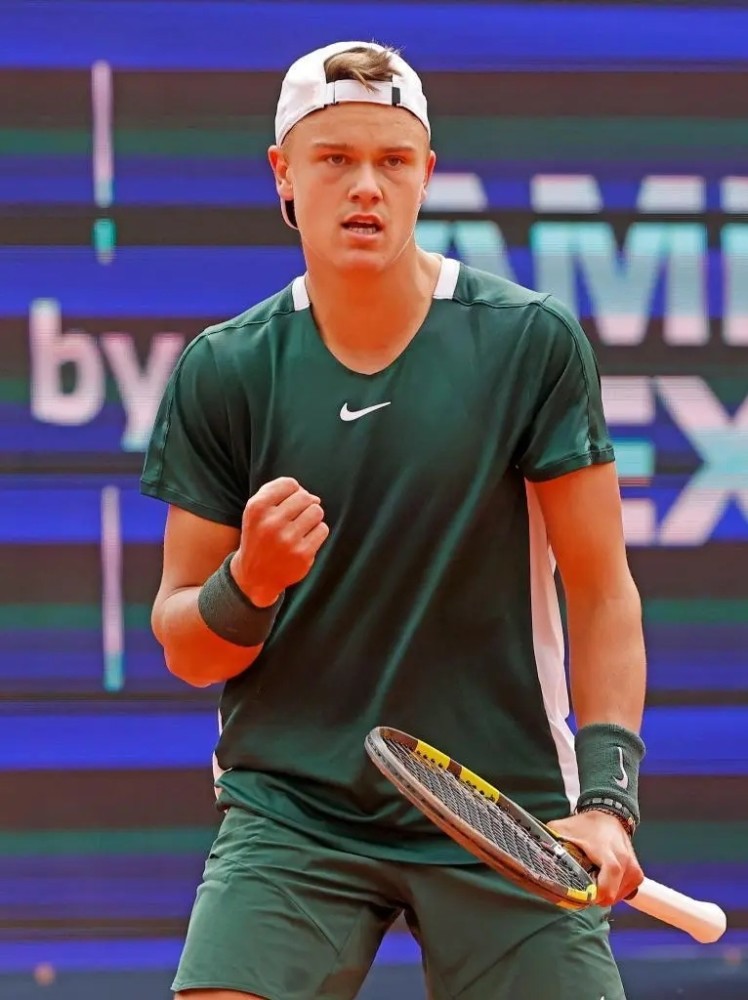 的比赛中 的比赛中